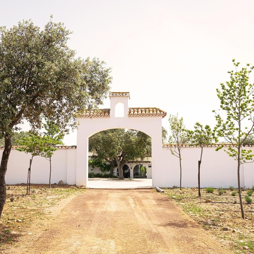 Finca Shenonkop Hotel Rural Navalmoral De La Mata Exterior foto